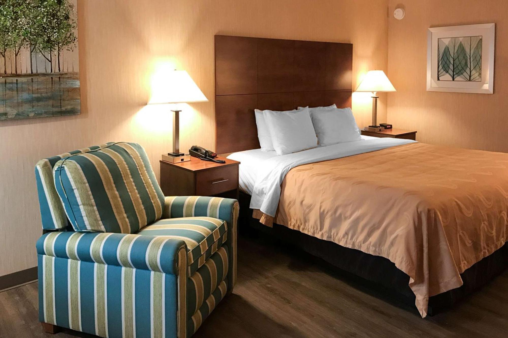 Quality Inn Bedford Exteriér fotografie