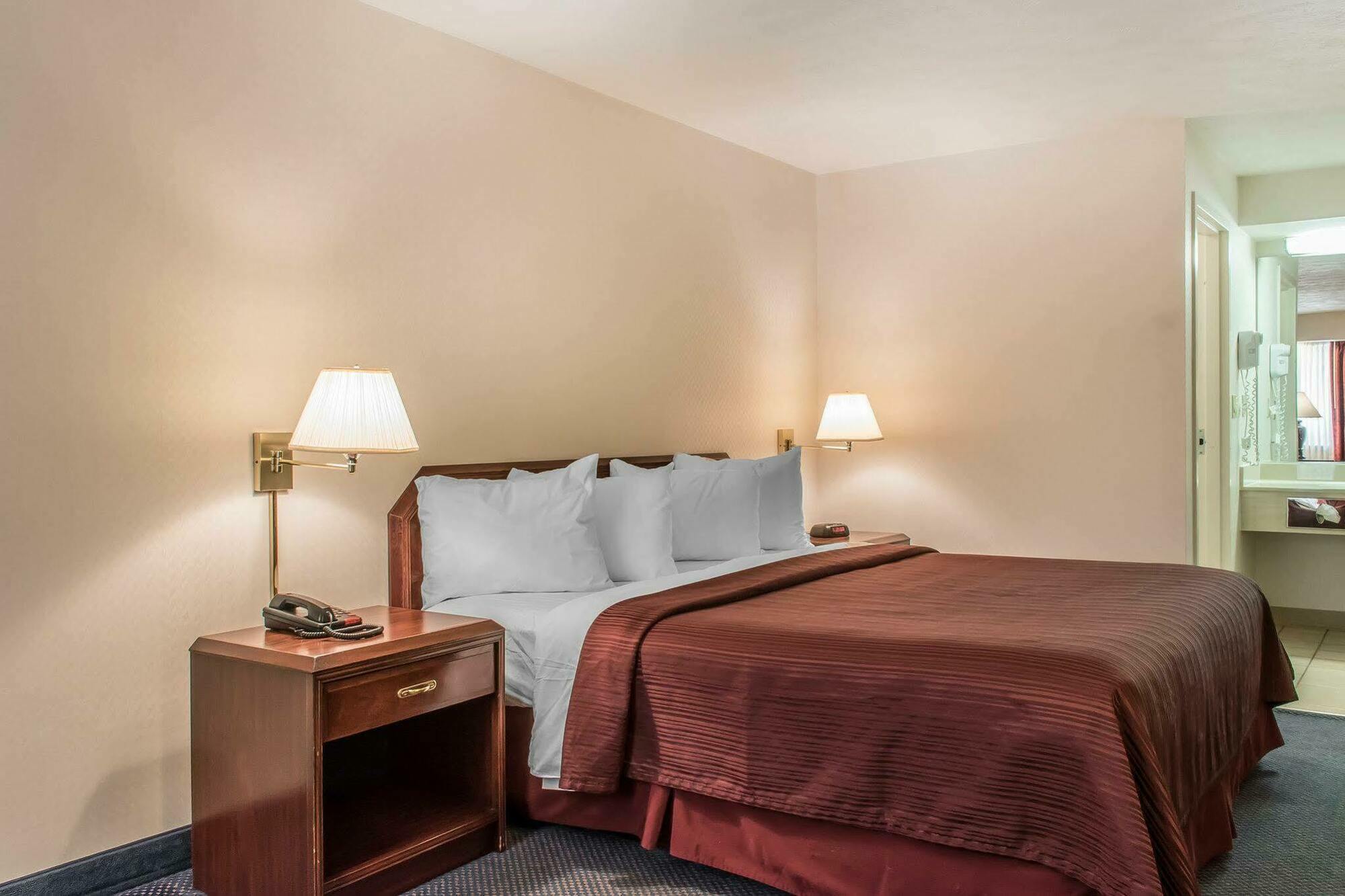 Quality Inn Bedford Exteriér fotografie